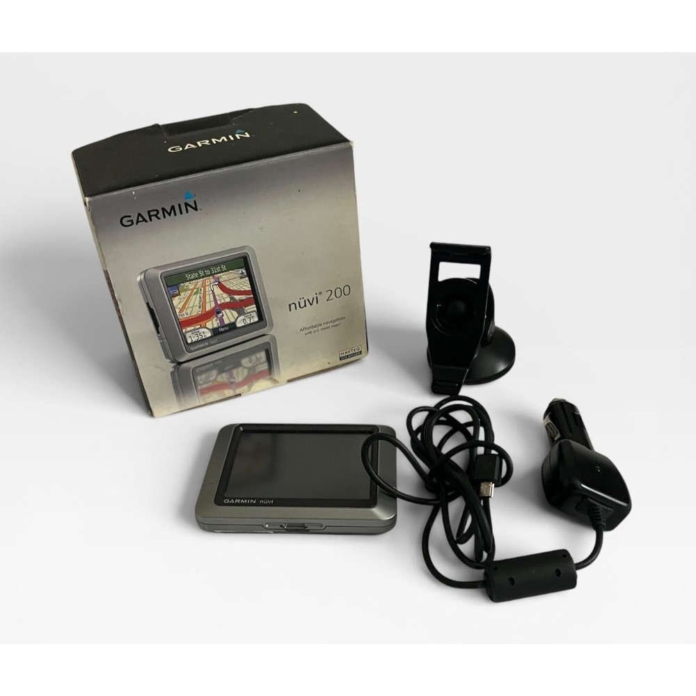 Garmin nuvi 200 Portable GPS Navigator System with Box Mount and Car Charger